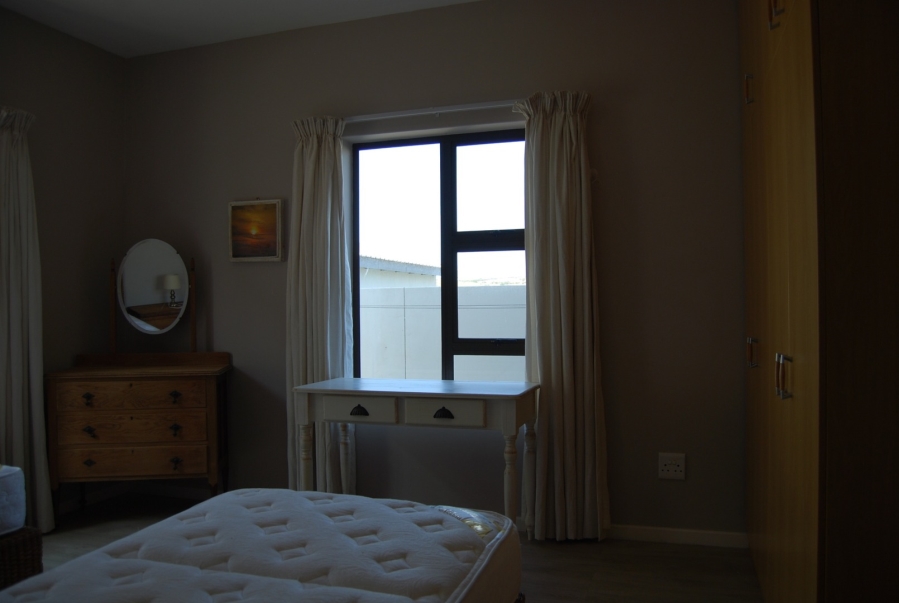 To Let 3 Bedroom Property for Rent in Calypso Beach Western Cape